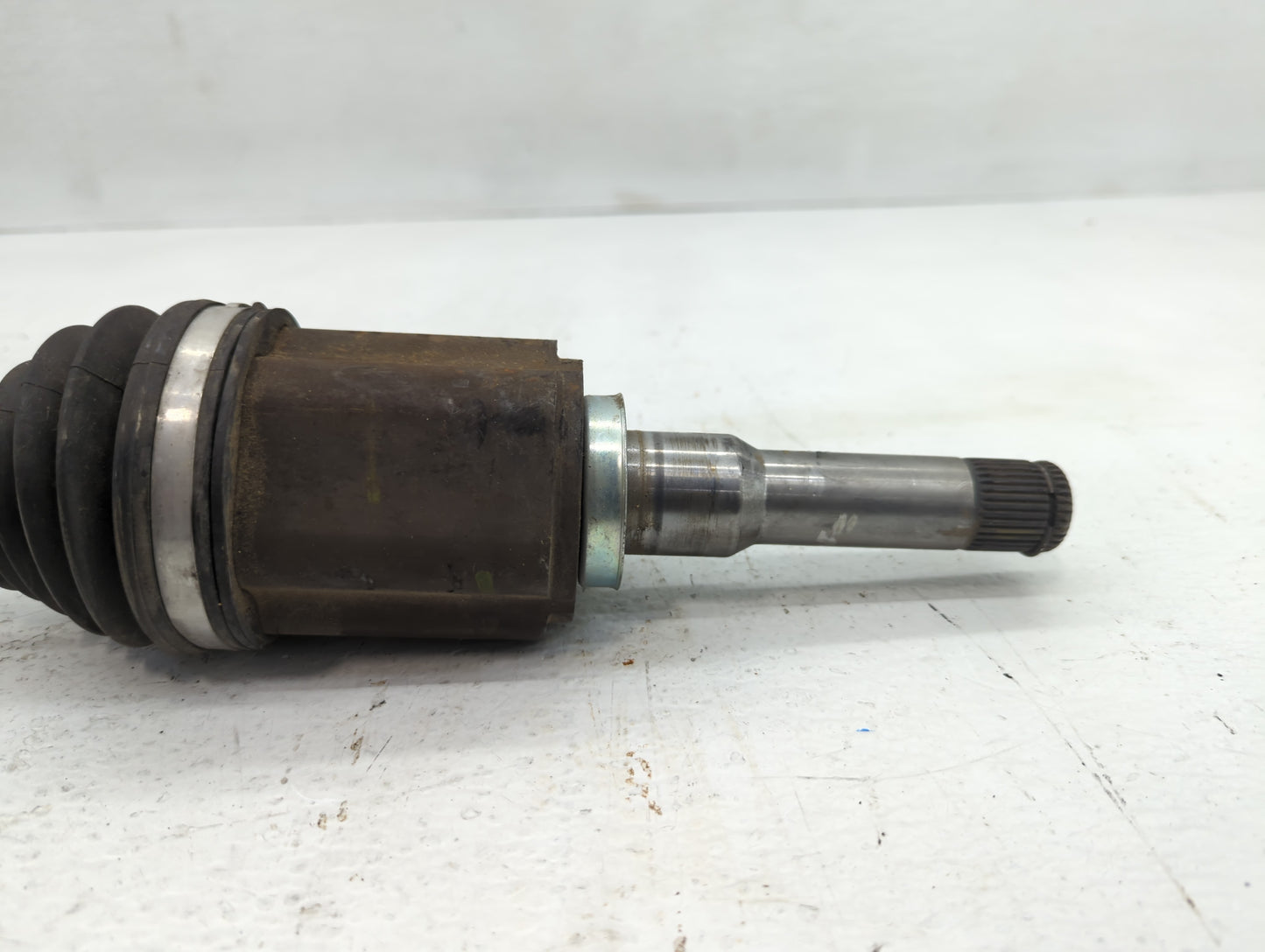 2011-2016 Chevrolet Cruze Axle Shaft Front Driver Cv C/v - Oemusedautoparts1.com