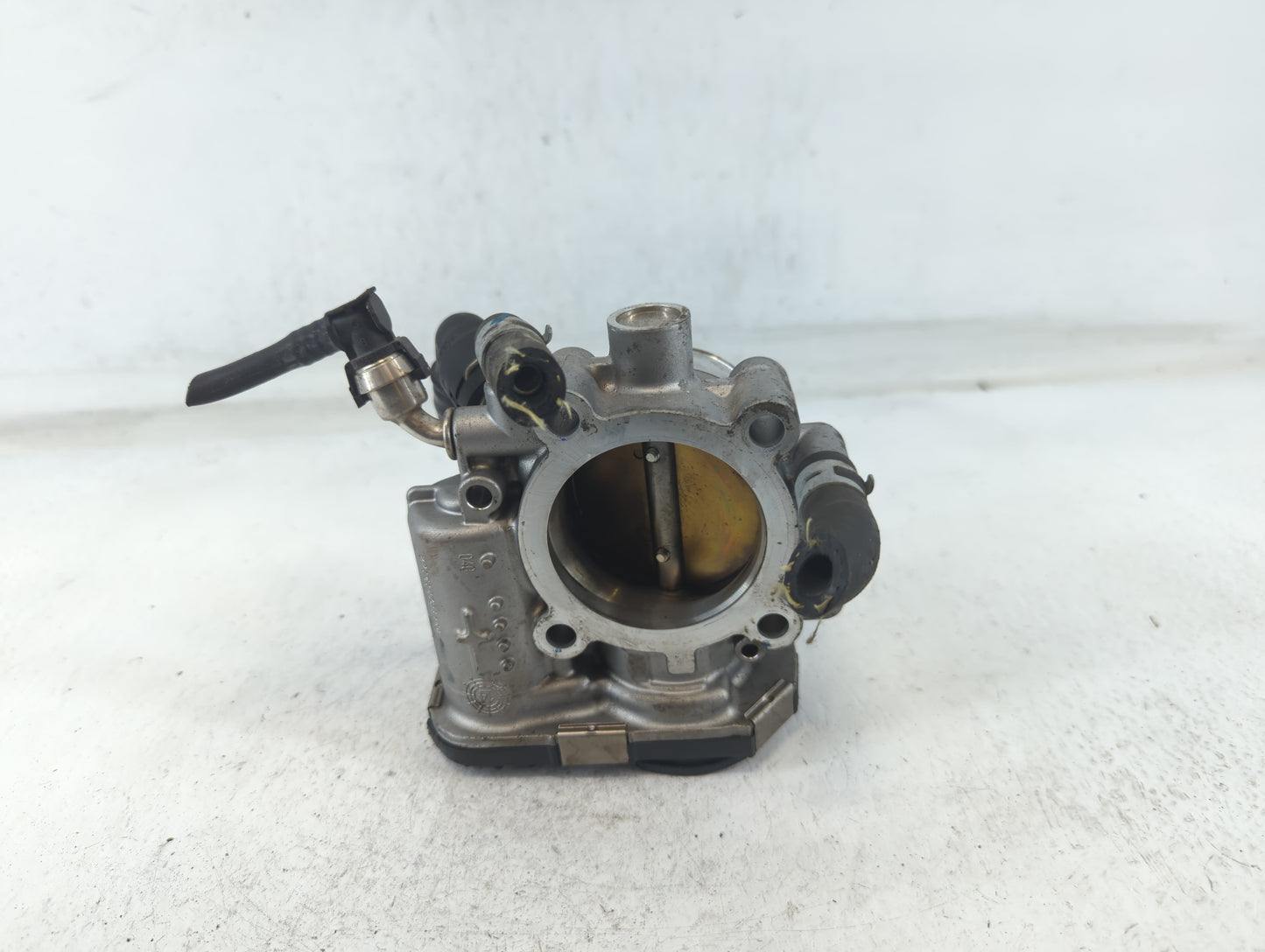 2011-2016 Chevrolet Cruze Throttle Body P/N:55561495 Fits Fits 2009 2010 2011 2012 2013 2014 2015 2016 2017 2018 OEM Used Au