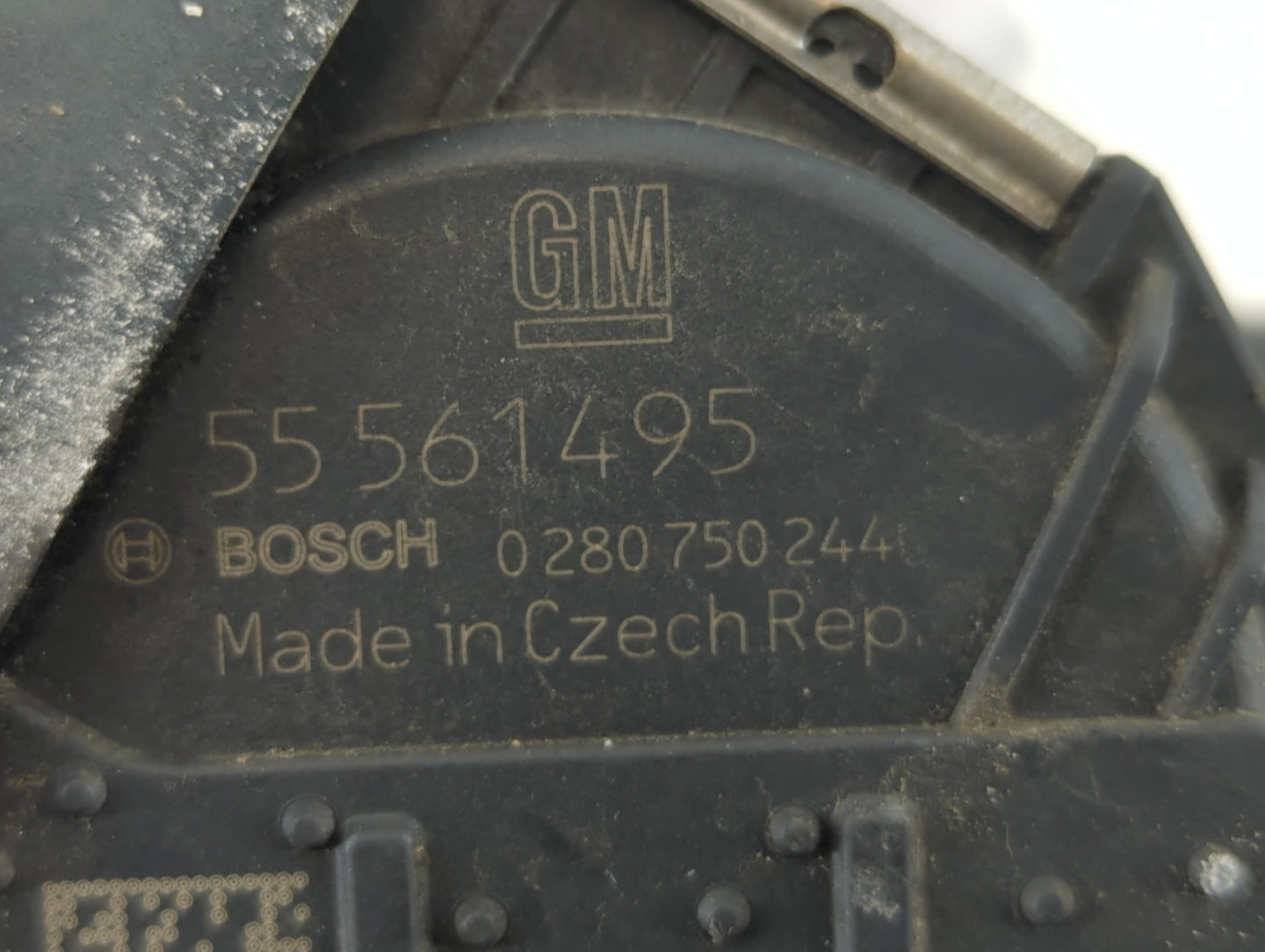 2011-2016 Chevrolet Cruze Throttle Body P/N:55561495 Fits Fits 2009 2010 2011 2012 2013 2014 2015 2016 2017 2018 OEM Used Au