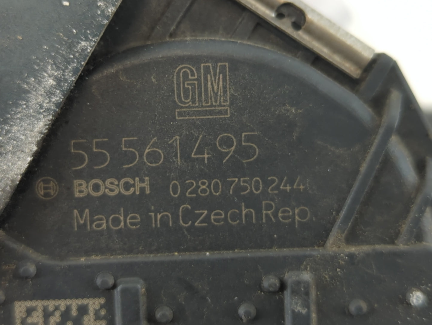 2011-2016 Chevrolet Cruze Throttle Body P/N:55561495 Fits Fits 2009 2010 2011 2012 2013 2014 2015 2016 2017 2018 OEM Used Au