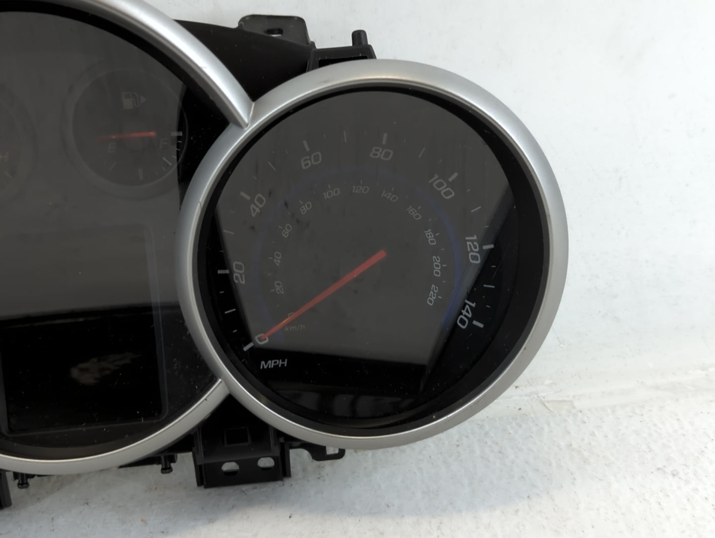 2015-2016 Chevrolet Cruze Instrument Cluster Speedometer Gauges P/N:42362675 Fits Fits 2015 2016 OEM Used Auto Parts - Oemus