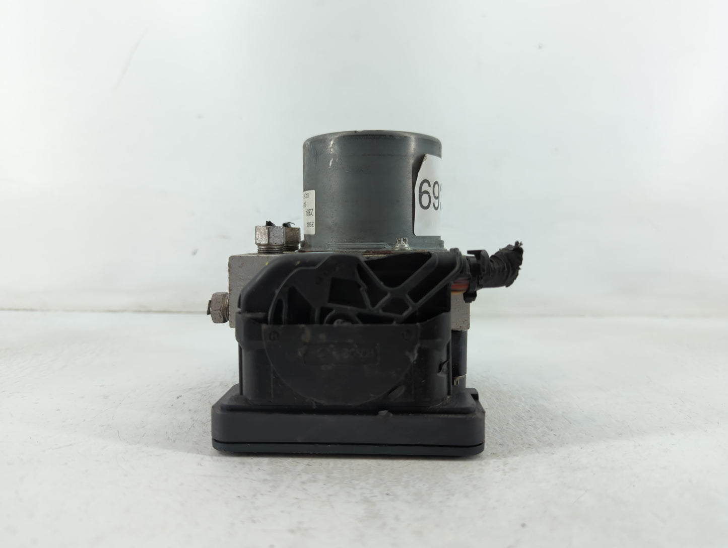 2016 Chevrolet Cruze ABS Pump Control Module Replacement P/N:39042384 Fits OEM Used Auto Parts - Oemusedautoparts1.com