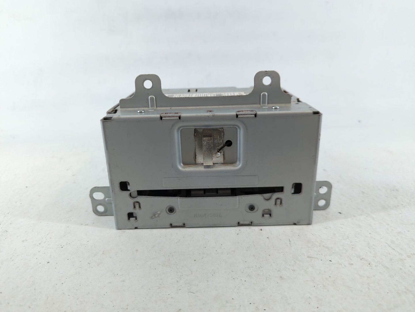 2015-2016 Chevrolet Cruze Am Fm Cd Player Radio Receiver - Oemusedautoparts1.com