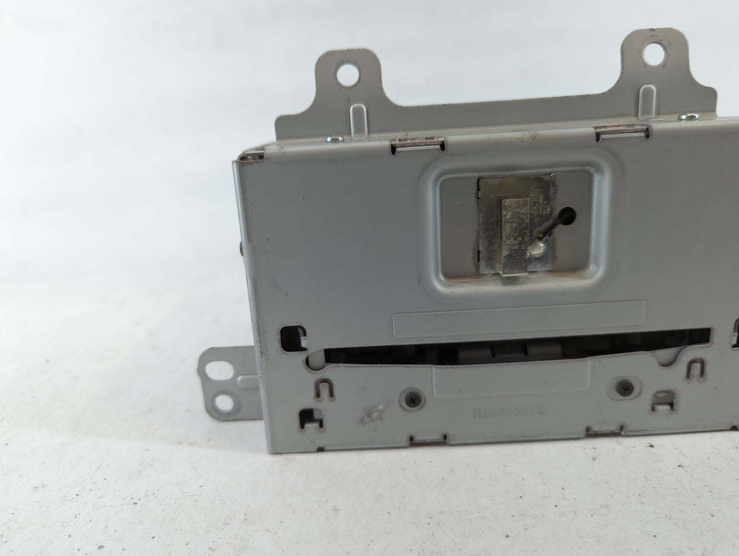 2015-2016 Chevrolet Cruze Am Fm Cd Player Radio Receiver - Oemusedautoparts1.com