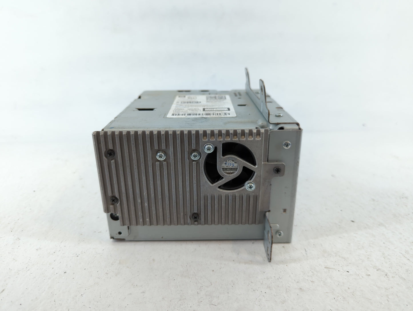 2015-2016 Chevrolet Cruze Am Fm Cd Player Radio Receiver - Oemusedautoparts1.com