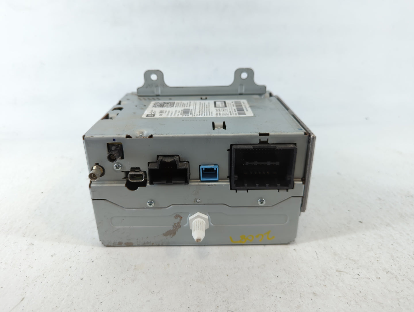 2015-2016 Chevrolet Cruze Am Fm Cd Player Radio Receiver - Oemusedautoparts1.com