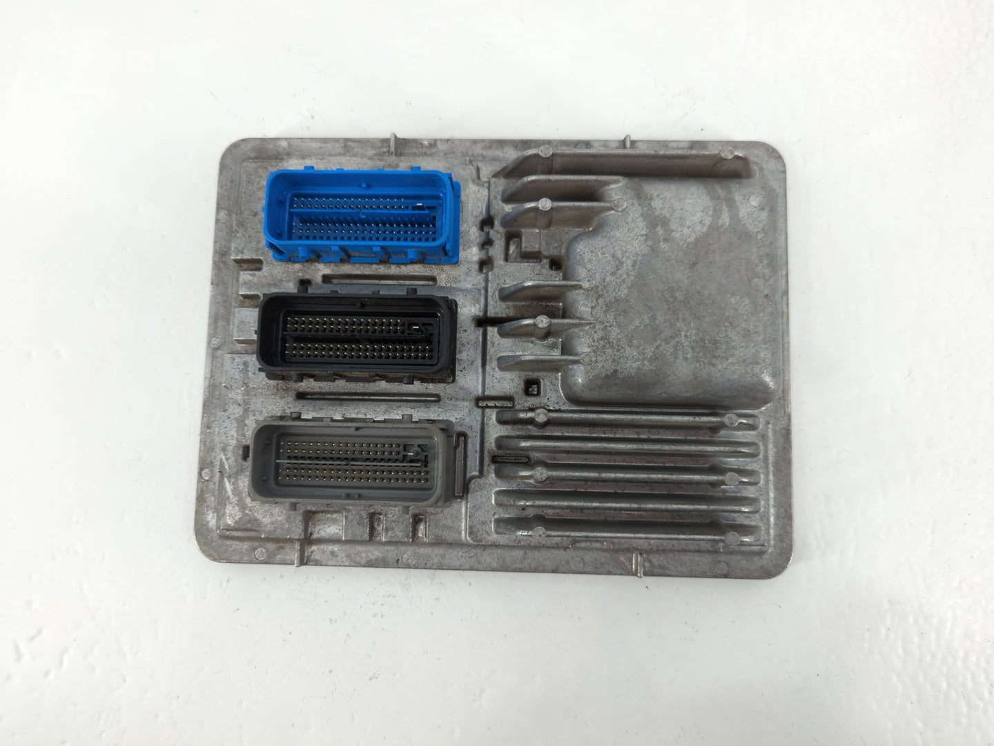 2016 Chevrolet Cruze PCM Engine Control Computer ECU ECM PCU OEM P/N:12676591 Fits OEM Used Auto Parts - Oemusedautoparts1.c