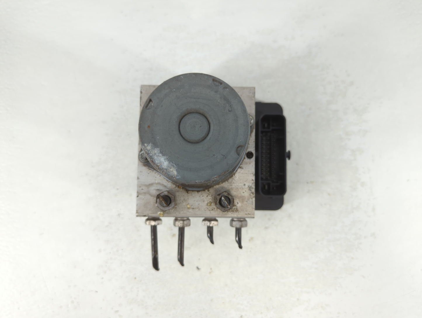 2016 Chevrolet Cruze ABS Pump Control Module Replacement P/N:9399 8413, 065055766 Fits OEM Used Auto Parts - Oemusedautopart