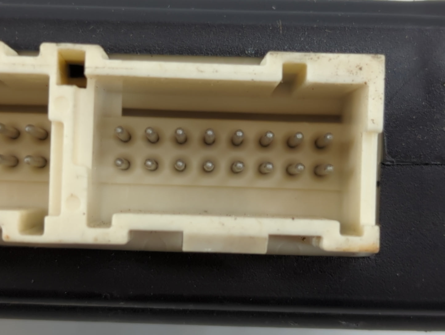 2016-2016 Chevrolet Cruze Chassis Control Module Ccm Bcm Body Control - Oemusedautoparts1.com