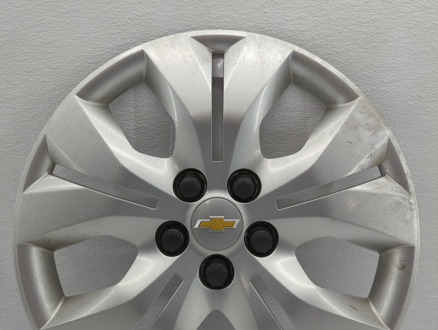 2011-2016 Chevrolet Cruze Driver Front Wheel Hub Oem - Oemusedautoparts1.com