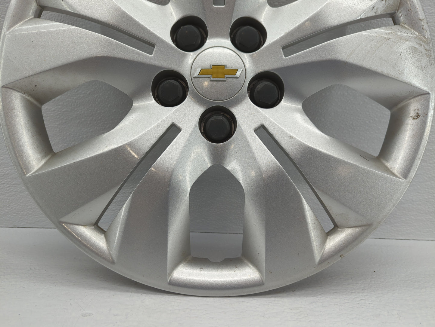 2011-2016 Chevrolet Cruze Driver Front Wheel Hub Oem - Oemusedautoparts1.com