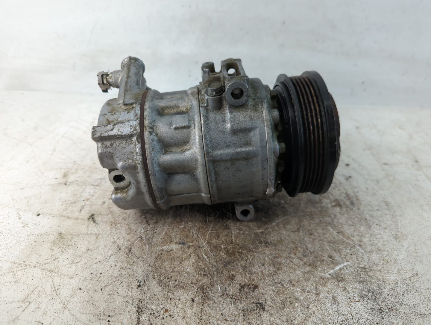 2016-2018 Chevrolet Cruze Air Conditioning A/c Ac Compressor Oem - Oemusedautoparts1.com