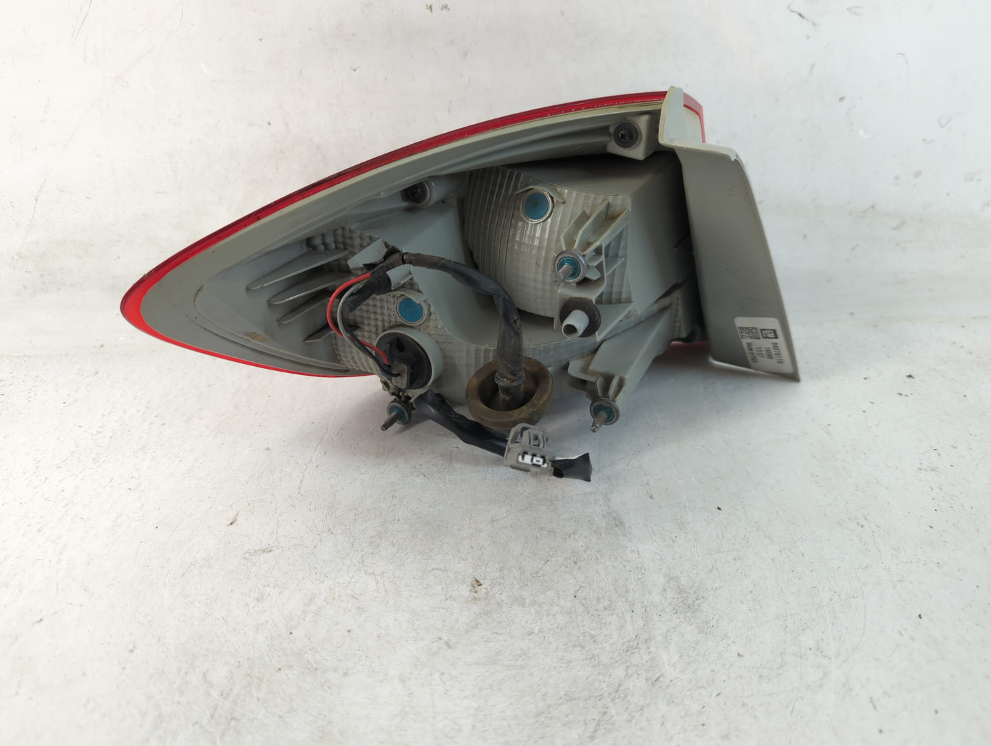 2016 Chevrolet Cruze Tail Light Assembly Passenger Right OEM P/N:84078119 Fits OEM Used Auto Parts - Oemusedautoparts1.com