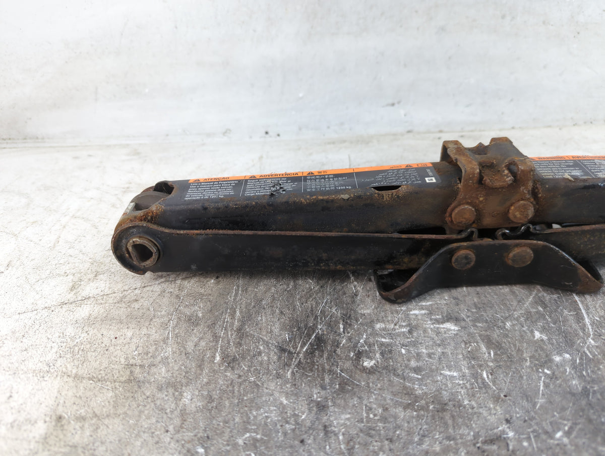 2016 Chevrolet Cruze Spare Scissor Car Jack 791502 - Oemusedautoparts1.com