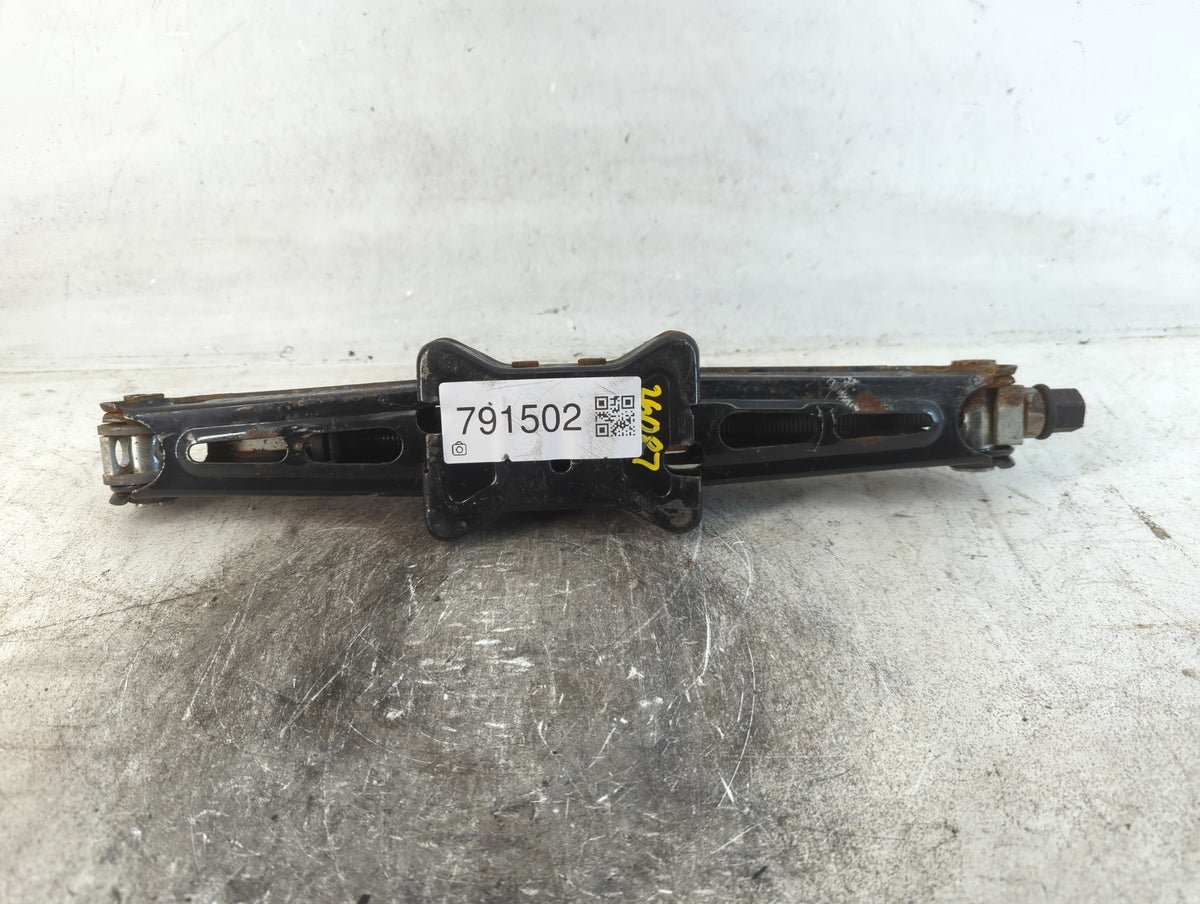 2016 Chevrolet Cruze Spare Scissor Car Jack 791502 - Oemusedautoparts1.com