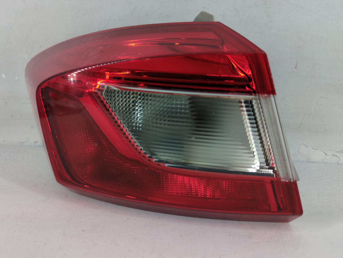 2016 Chevrolet Cruze Tail Light Assembly Driver Left OEM P/N:84078120 Fits OEM Used Auto Parts - Oemusedautoparts1.com