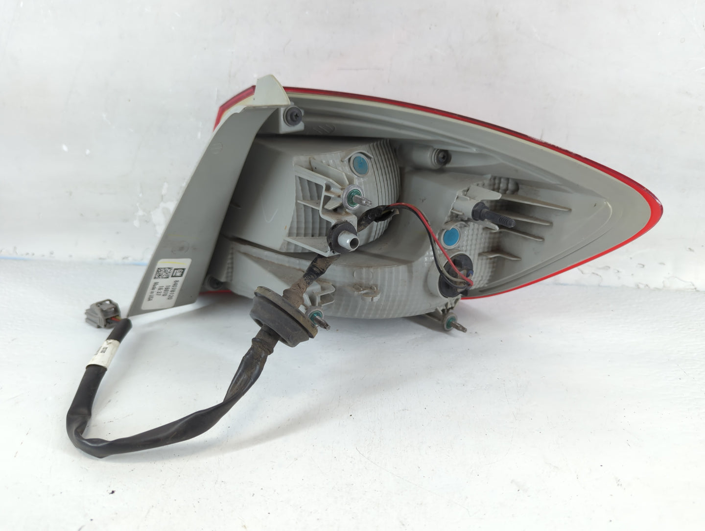 2016 Chevrolet Cruze Tail Light Assembly Driver Left OEM P/N:84078120 Fits OEM Used Auto Parts - Oemusedautoparts1.com