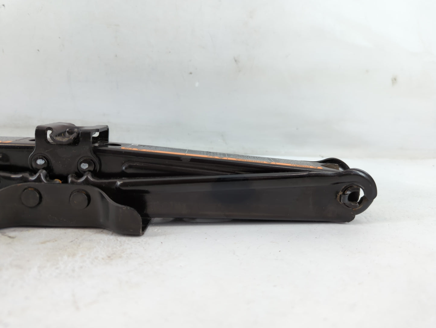 2016 Chevrolet Cruze Spare Scissor Car Jack 886743 - Oemusedautoparts1.com