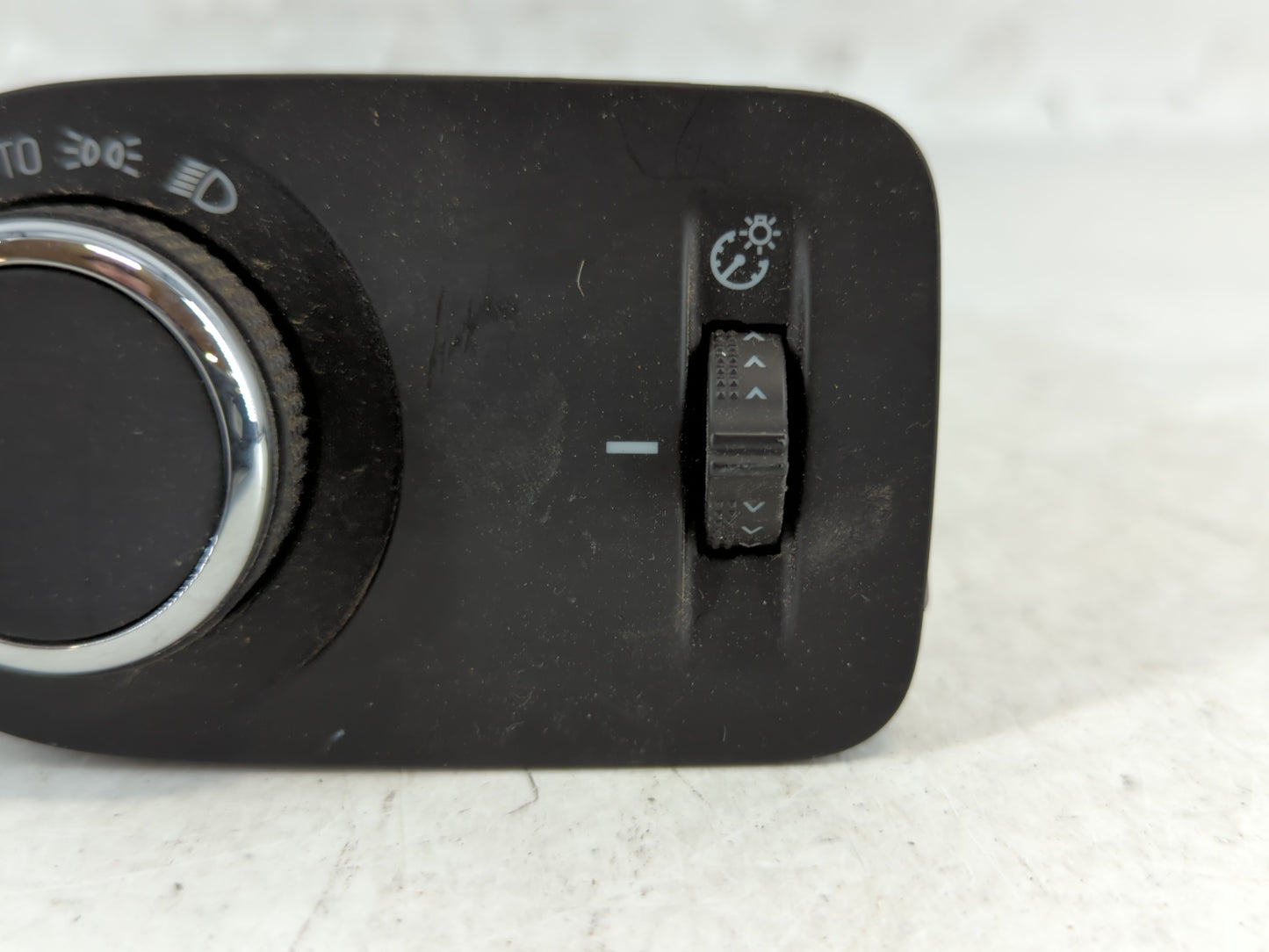 2015-2016 Chevrolet Cruze Headlight Head Light Switch Lamp Control - Oemusedautoparts1.com