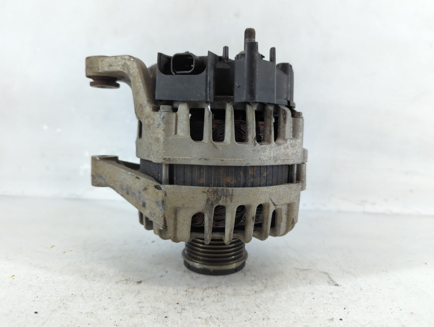 2011-2016 Chevrolet Cruze Alternator Replacement Generator Charging Assembly Engine OEM P/N:2626867 A 23247389 Fits OEM Used