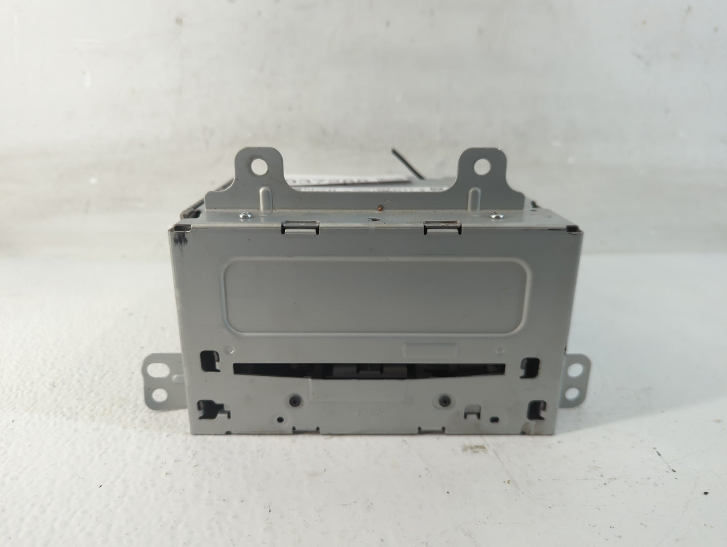 2013-2016 Chevrolet Cruze Radio AM FM Cd Player Receiver Replacement P/N:22976137 Fits Fits 2013 2014 2015 2016 OEM Used Aut