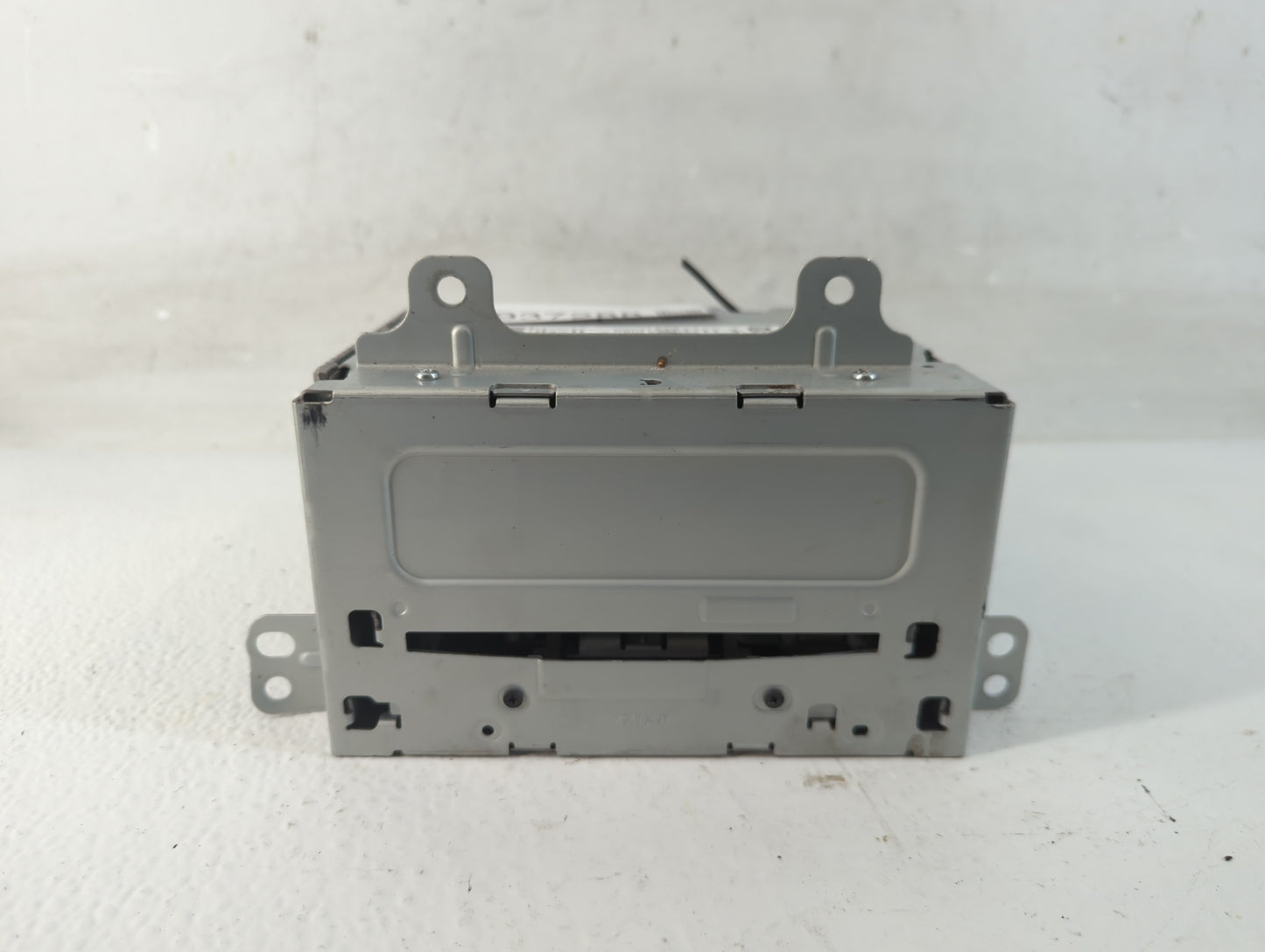 2013-2016 Chevrolet Cruze Radio AM FM Cd Player Receiver Replacement P/N:22976137 Fits Fits 2013 2014 2015 2016 OEM Used Aut
