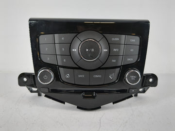 2013-2016 Chevrolet Cruze Radio AM FM Cd Player Receiver Replacement P/N:95166368 Fits Fits 2013 2014 2015 2016 OEM Used Aut