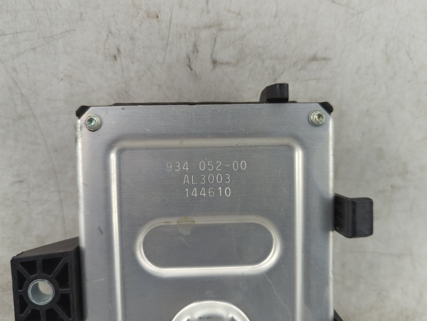 2016-2016 Chevrolet Cruze Suspension Control Module - Oemusedautoparts1.com