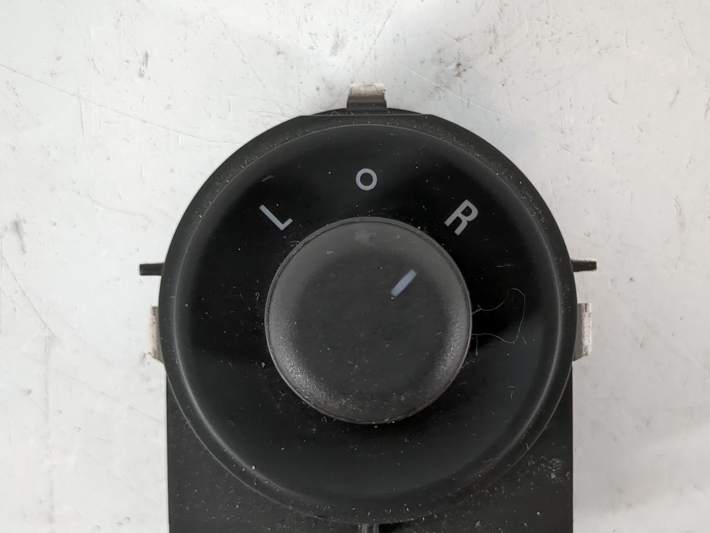 2011-2016 Chevrolet Cruze Master Power Window Switch Replacement Driver Side Left P/N:13272182 Fits OEM Used Auto Parts - Oe