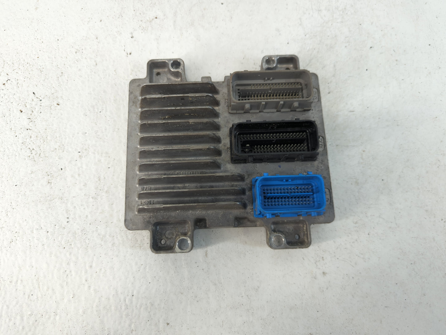 2016 Chevrolet Cruze Limited PCM Engine Control Computer ECU ECM PCU OEM P/N:12669749 Fits Fits 2011 2012 2013 2014 2015 OEM