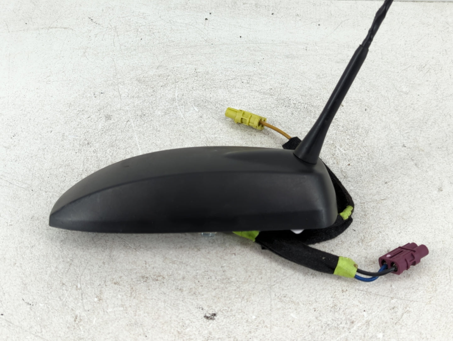 2016 Chevrolet Cruze Limited Antenna - Oem - Oemusedautoparts1.com