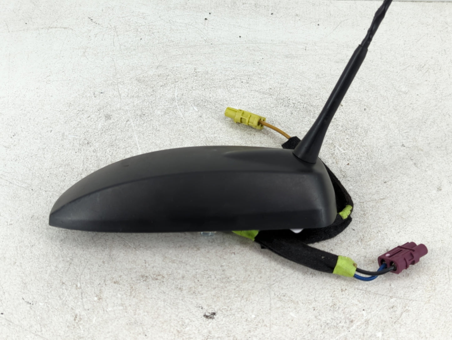 2016 Chevrolet Cruze Limited Antenna - Oem - Oemusedautoparts1.com