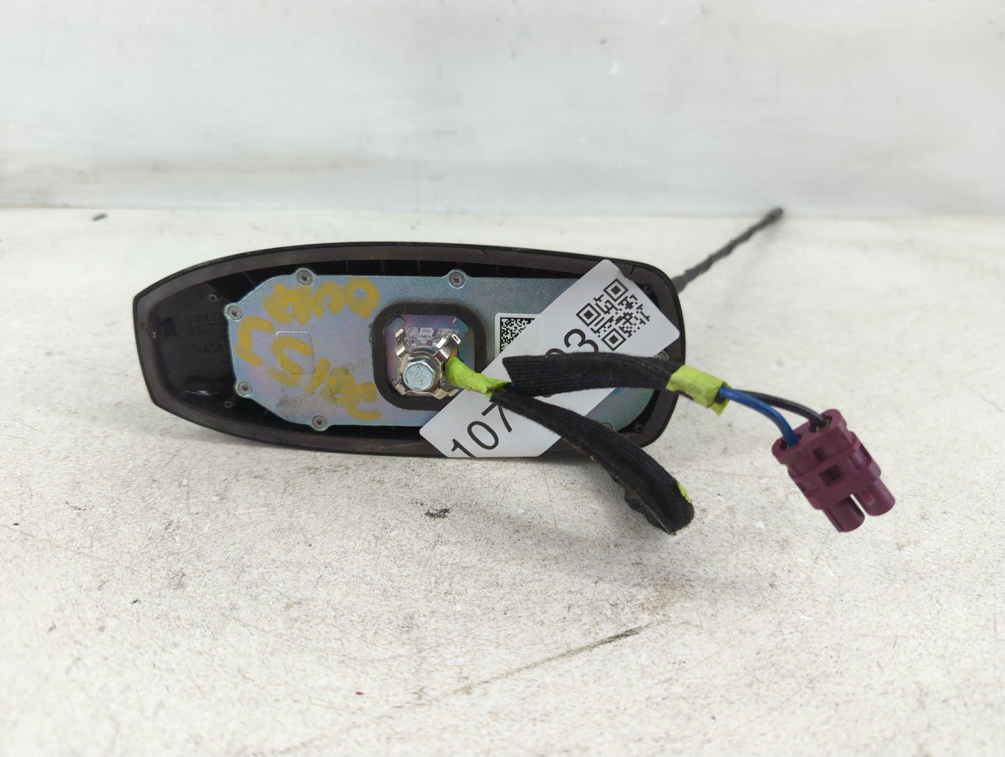 2016 Chevrolet Cruze Limited Antenna - Oem - Oemusedautoparts1.com