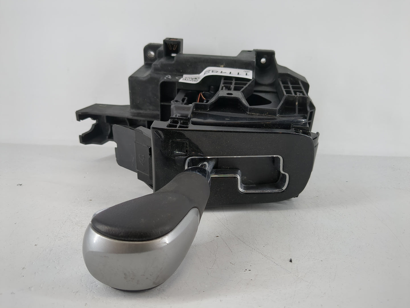 2016 Chevrolet Cruze Limited Floor Shifter - Oemusedautoparts1.com