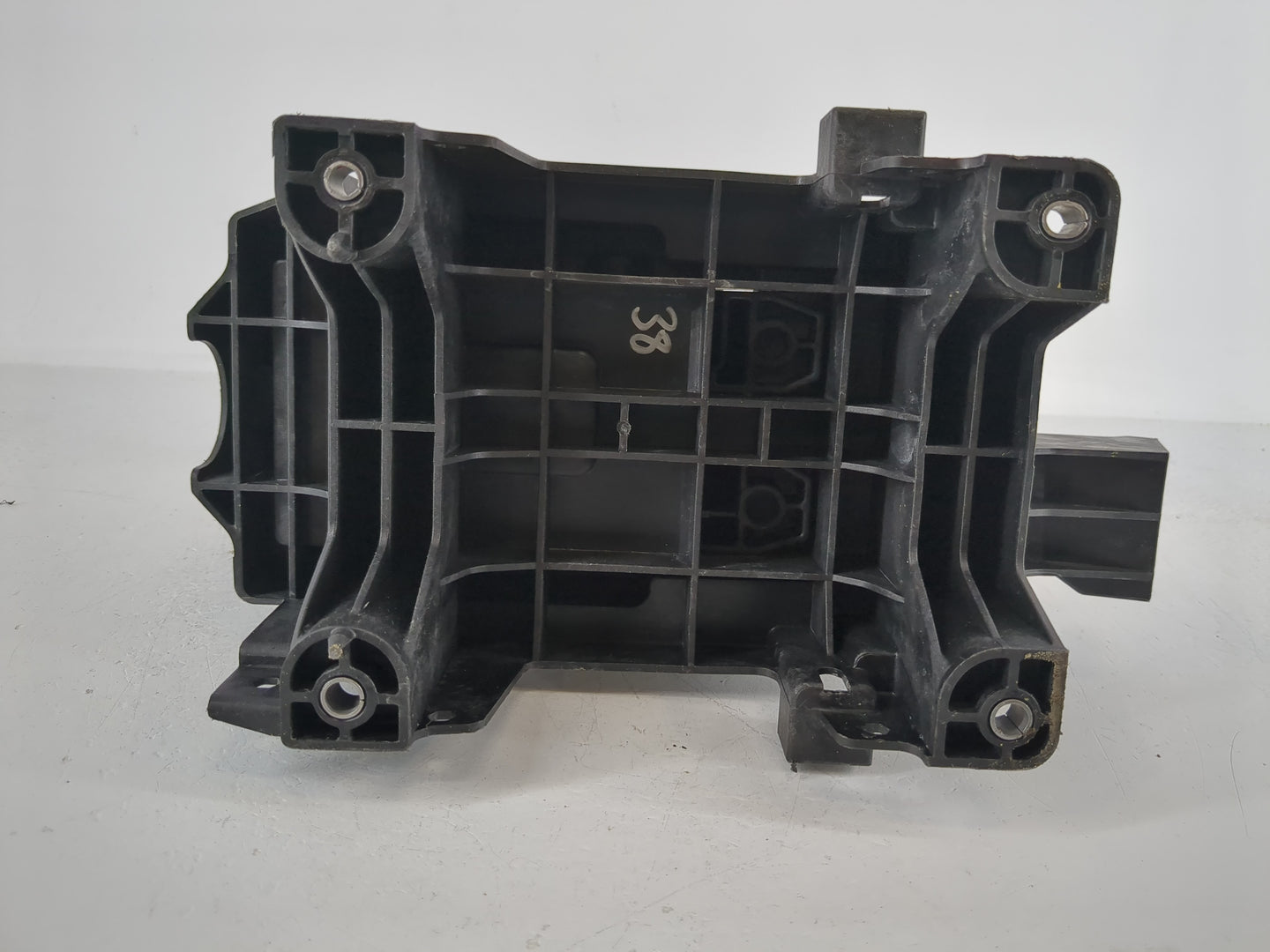 2016 Chevrolet Cruze Limited Floor Shifter - Oemusedautoparts1.com