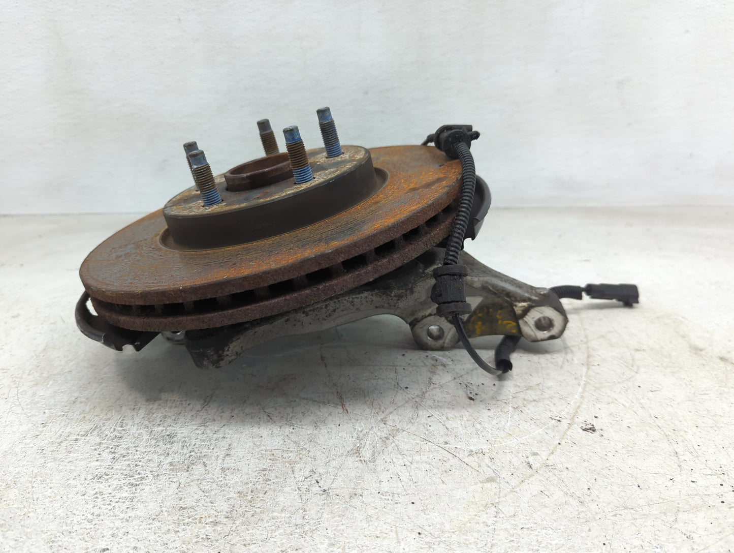 Chevrolet Cruze Limited Passenger Front Spindle Knuckle Oem 1185870 - Oemusedautoparts1.com