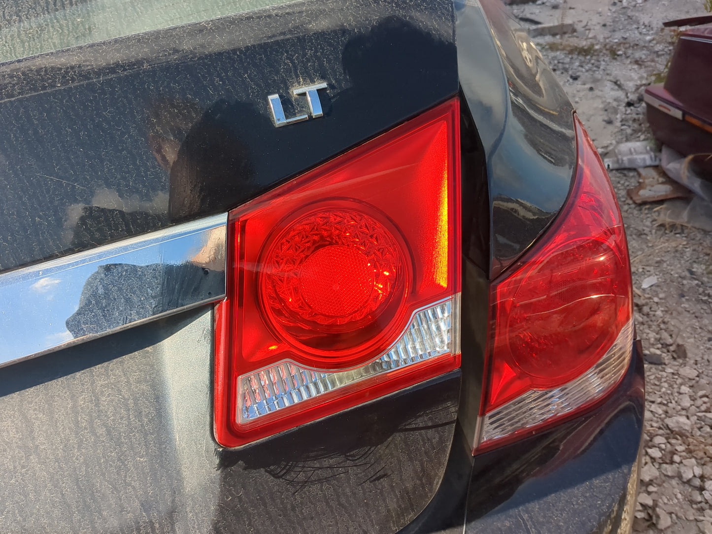 Chevrolet Cruze Limited Passenger Right Side Deck Lid Mounted Tail Light 1185876 - Oemusedautoparts1.com