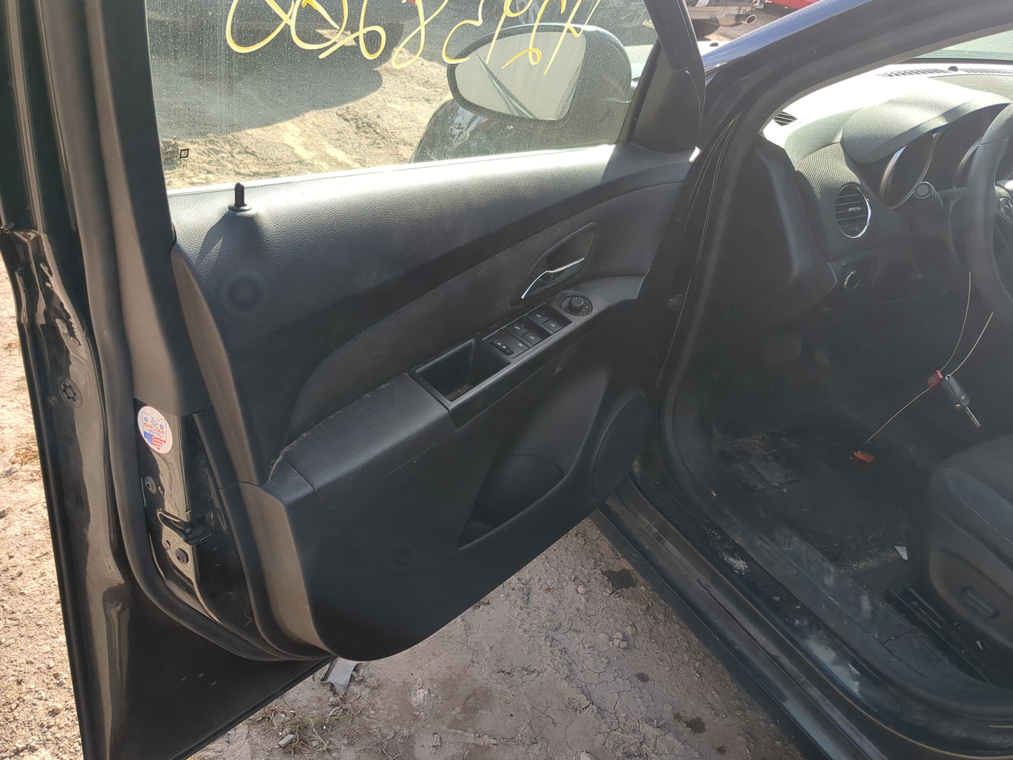 2016 Chevrolet Cruze Limited Front Left Driver Interior Door Panel Trim 1185993 - Oemusedautoparts1.com