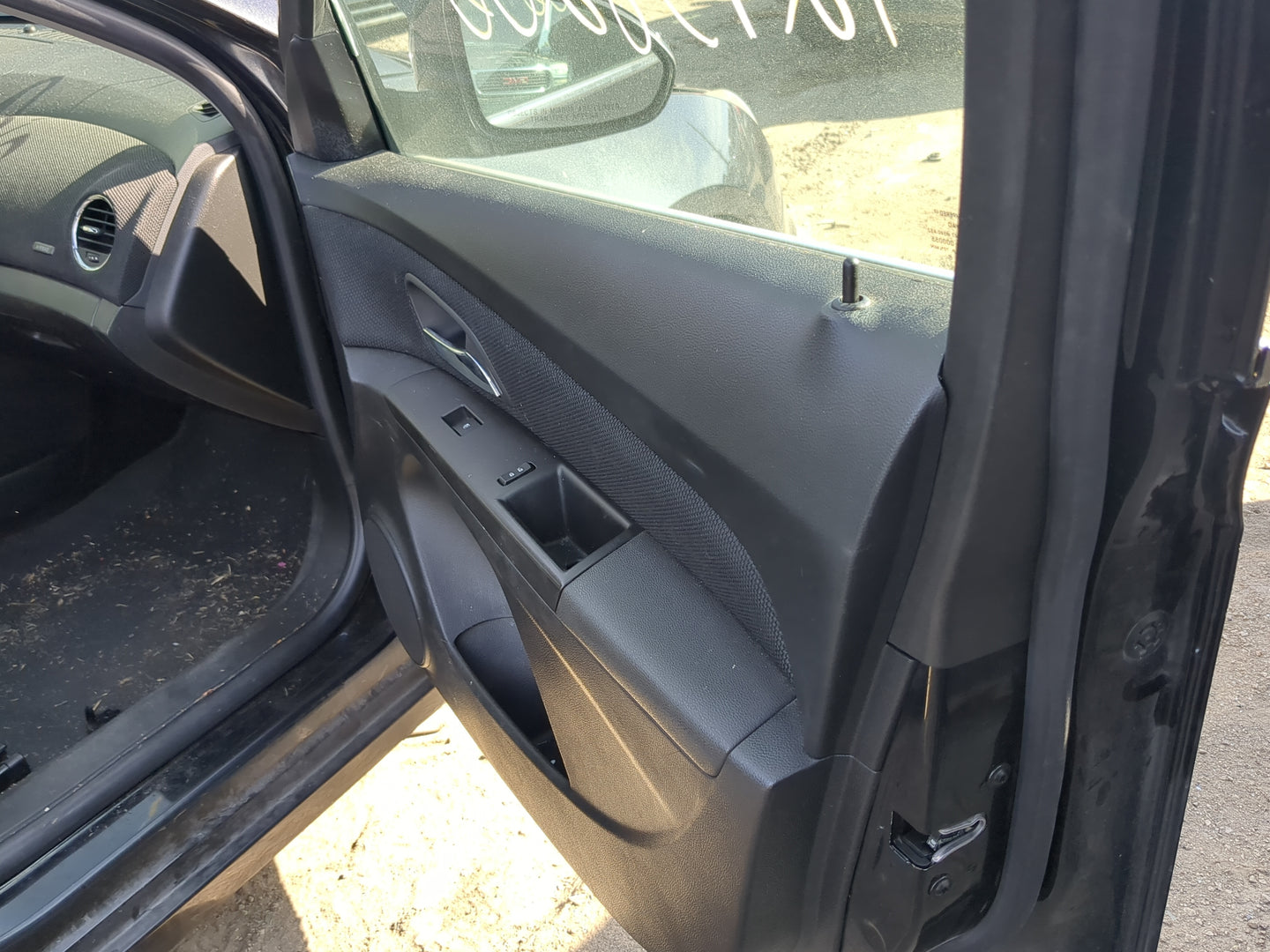 Door Panels 2016 CHEVROLET CRUZE LIMITED - Oemusedautoparts1.com