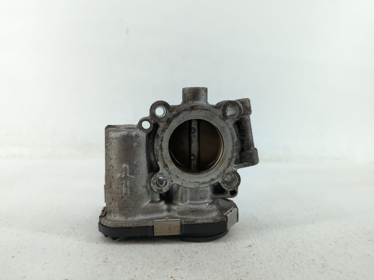 2016 Chevrolet Cruze Limited Throttle Body P/N:55581662 55565489 Fits Fits 2011 2012 2013 2014 2015 2017 2018 2019 2020 2021