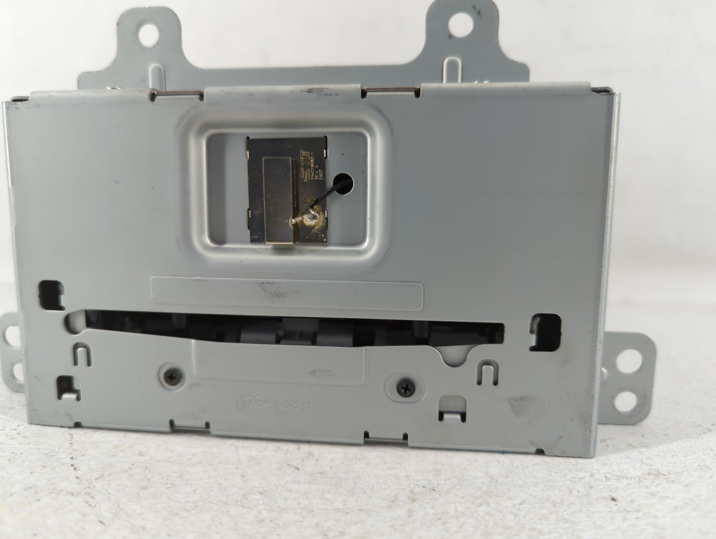 Chevrolet Cruze Limited Am Fm Cd Player Radio Receiver - Oemusedautoparts1.com