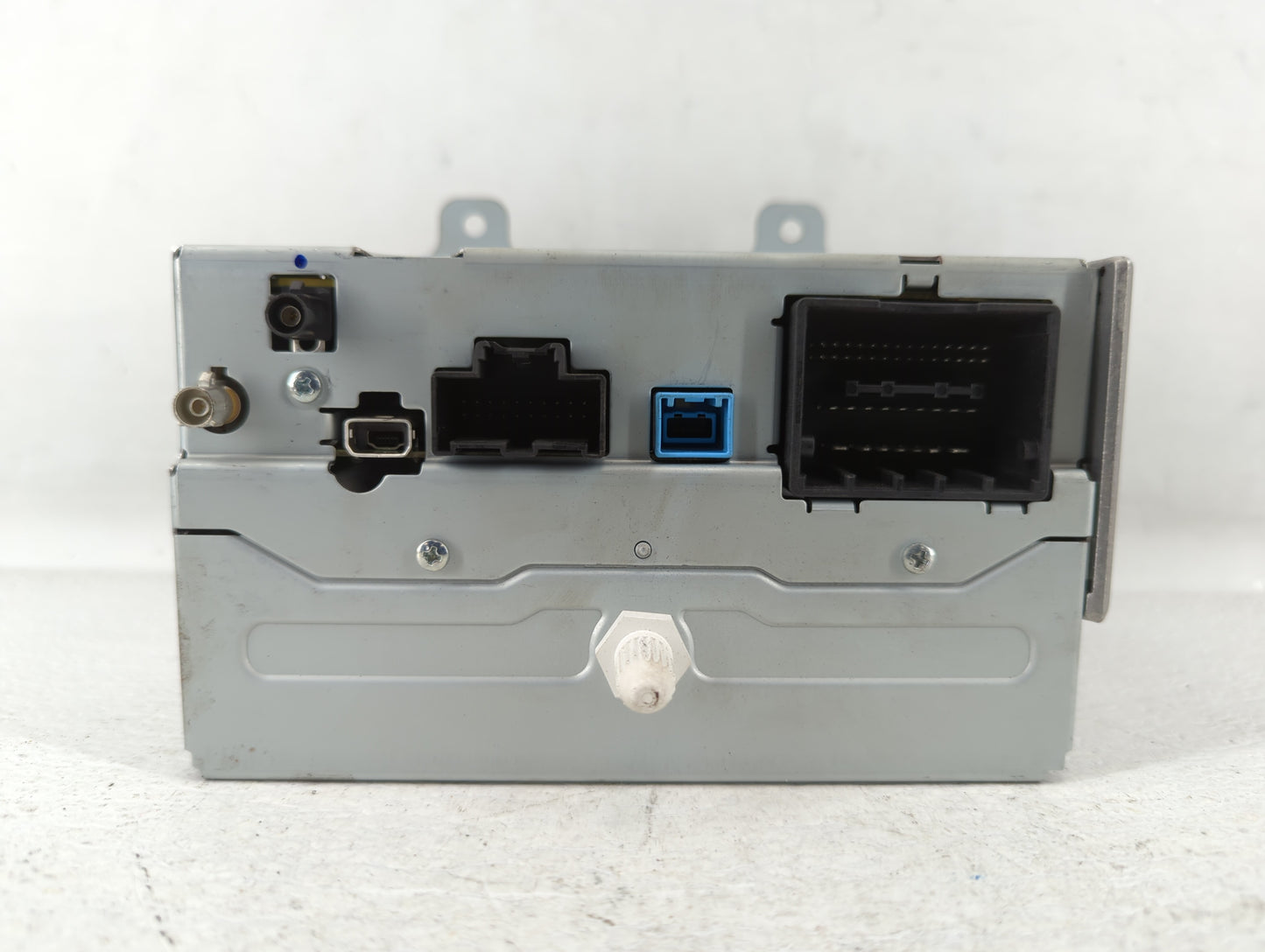 Chevrolet Cruze Limited Am Fm Cd Player Radio Receiver - Oemusedautoparts1.com
