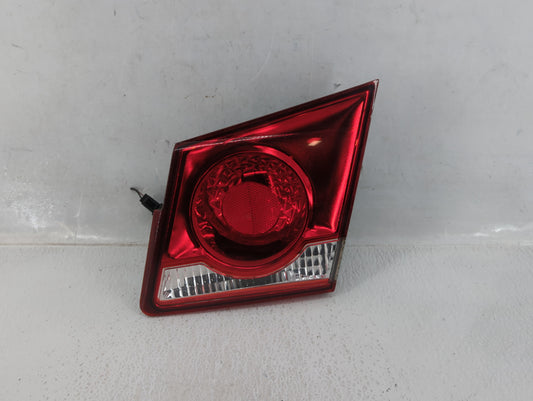 2016 Chevrolet Cruze Limited Tail Light Assembly Passenger Right OEM P/N:0042124 Fits Fits 2011 2012 2013 2014 2015 OEM Used