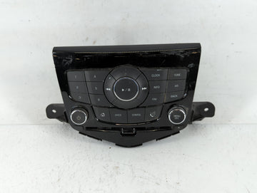 Chevrolet Cruze Limited Am Fm Cd Player Radio Receiver - Oemusedautoparts1.com