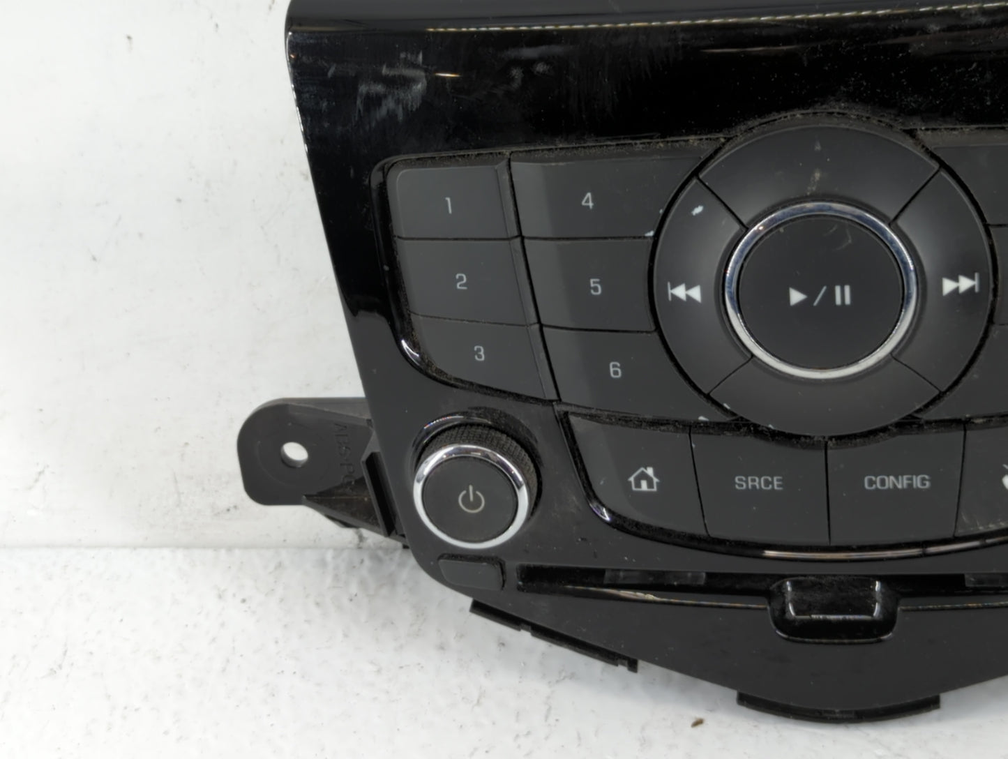 Chevrolet Cruze Limited Am Fm Cd Player Radio Receiver - Oemusedautoparts1.com