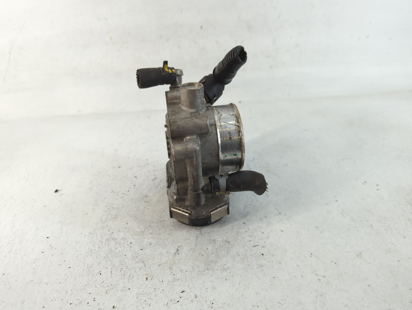 2016 Chevrolet Cruze Limited Throttle Body P/N:0 280 750 55 577 375 Fits Fits 2009 2010 2011 2012 2013 2014 2015 2017 2018 O
