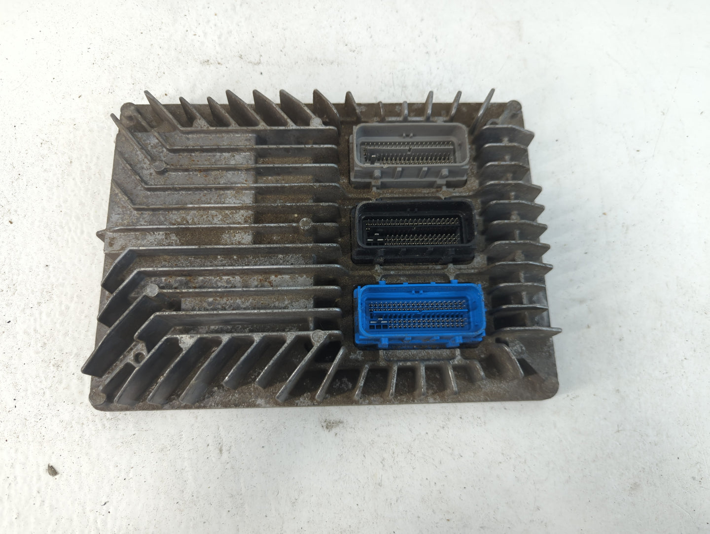 2013-2016 Chevrolet Equinox PCM Engine Control Computer ECU ECM PCU OEM P/N:12651807 Fits Fits 2013 2014 2015 2016 OEM Used 