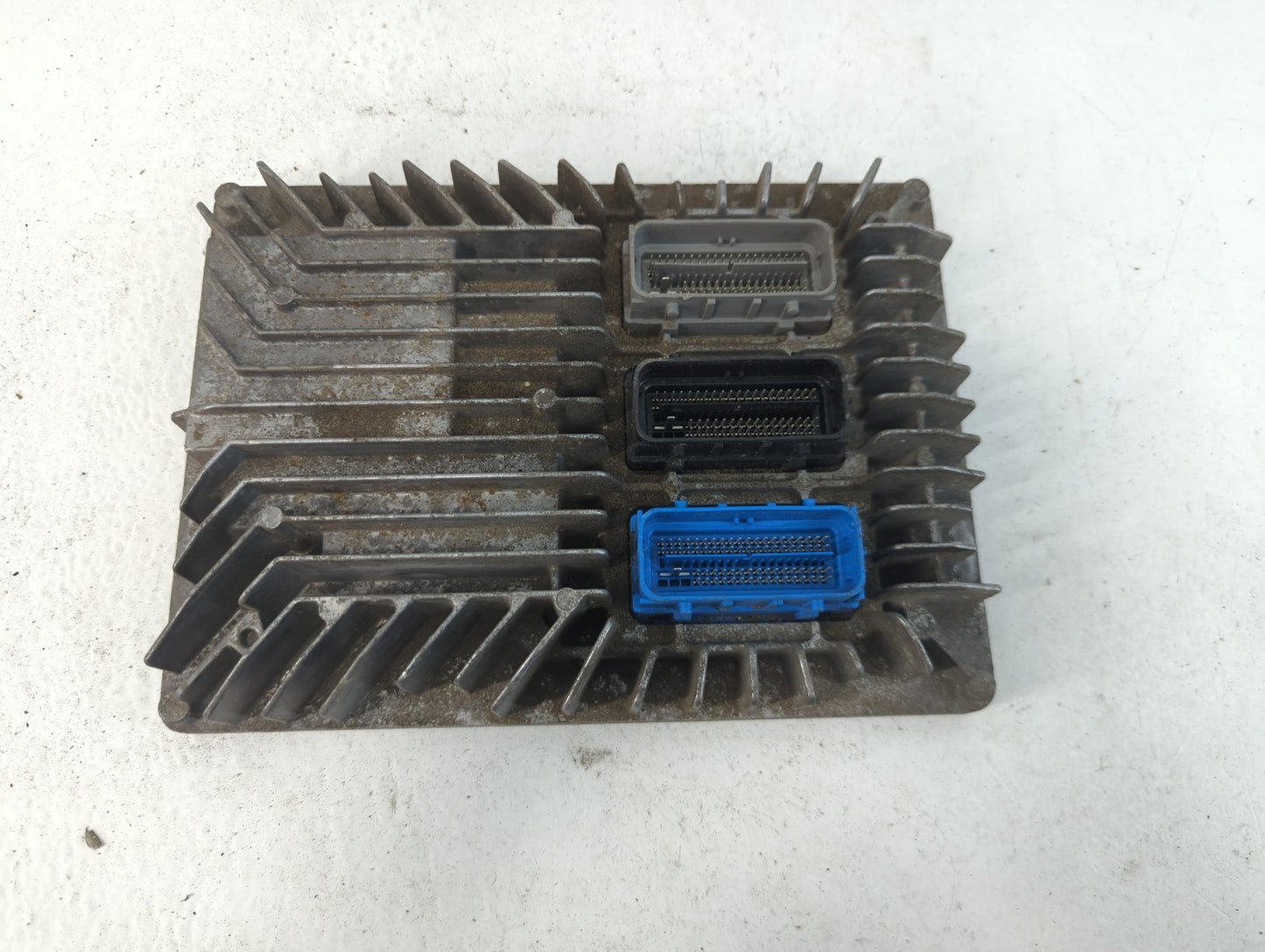 2013-2016 Chevrolet Equinox PCM Engine Control Computer ECU ECM PCU OEM P/N:12651807 Fits Fits 2013 2014 2015 2016 OEM Used 