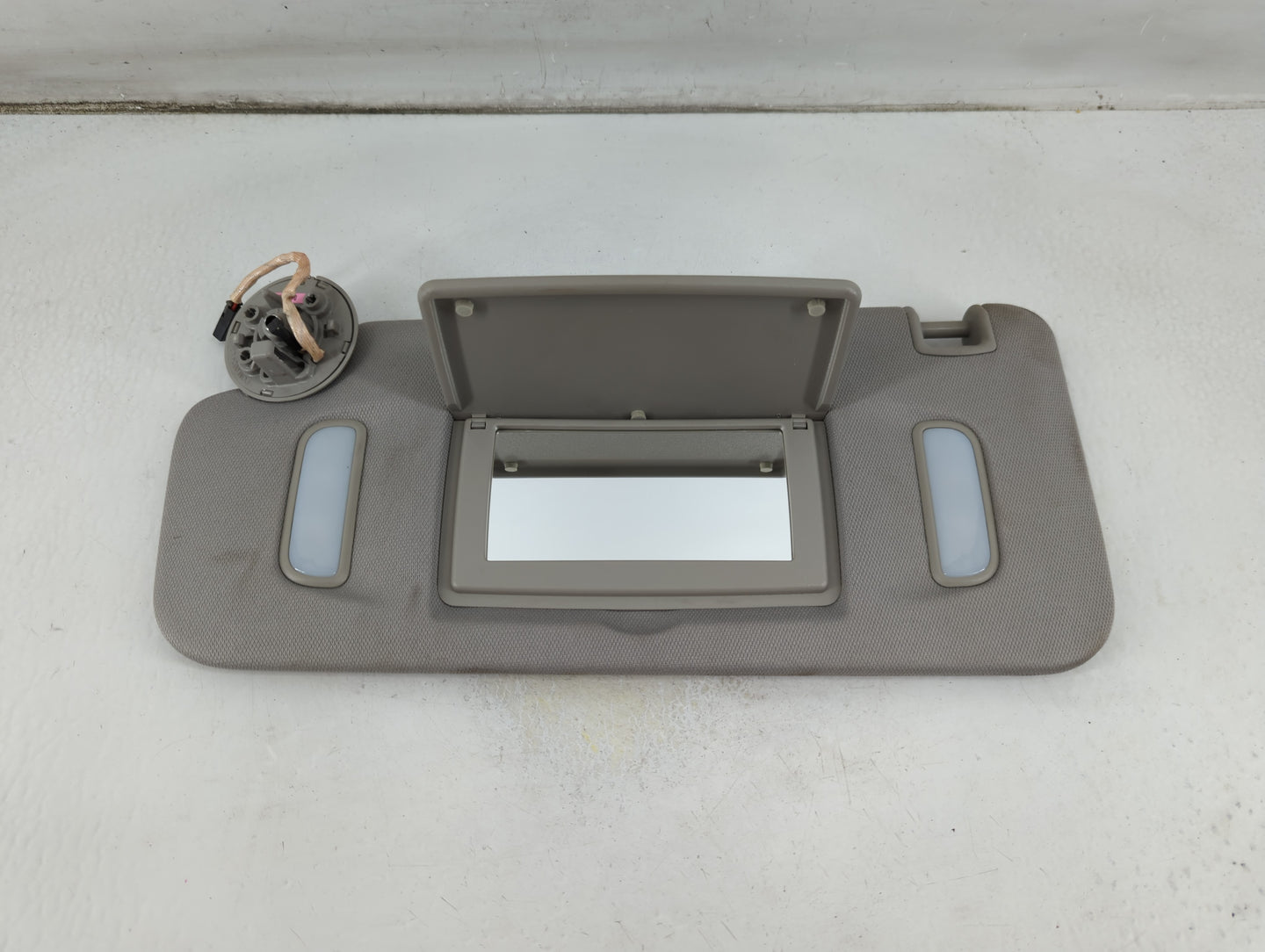 2010-2017 Chevrolet Equinox Sun Visor Shade Replacement Driver Left Mirror Fits Fits 2010 2011 2012 2013 2014 2015 2016 2017