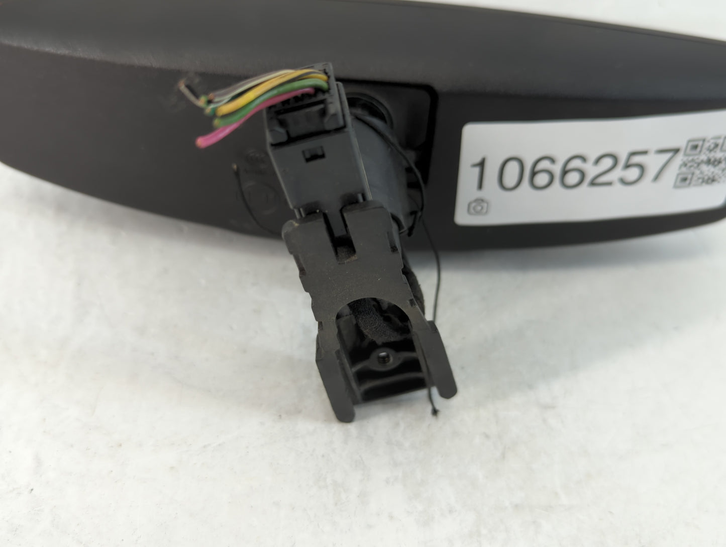 2010-2017 Chevrolet Equinox Interior Rear View Mirror Replacement OEM P/N:E11046392 E11026392 Fits OEM Used Auto Parts - Oem